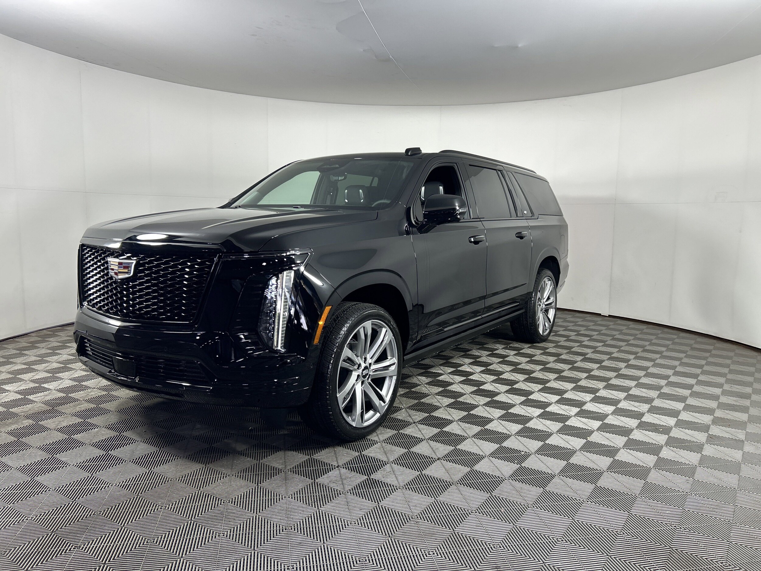 2025 Cadillac Escalade ESV Sport photo 3