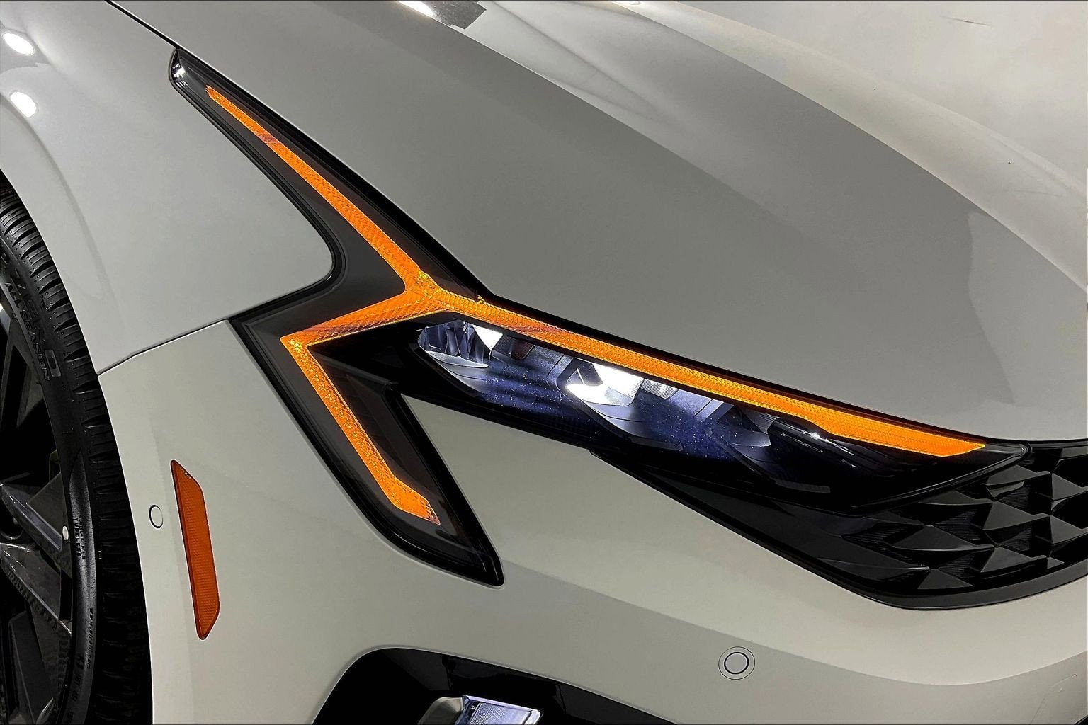 2026 Kia K5 GT - Photo 8