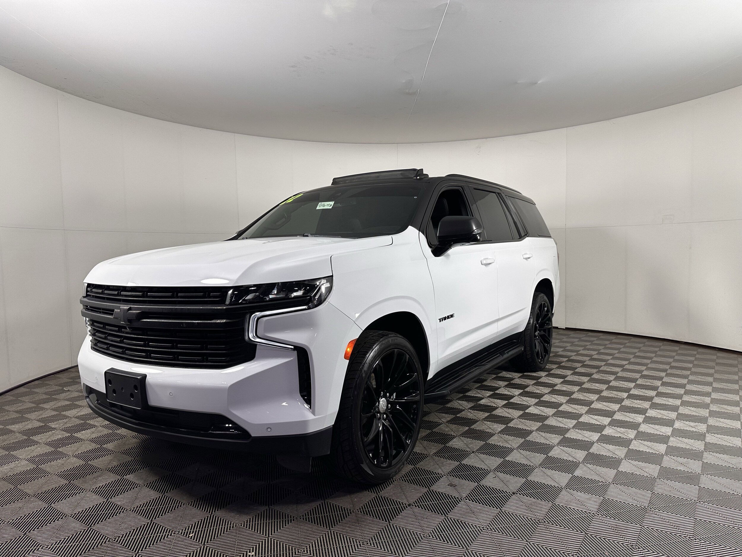 2022 Chevrolet Tahoe RST photo 3
