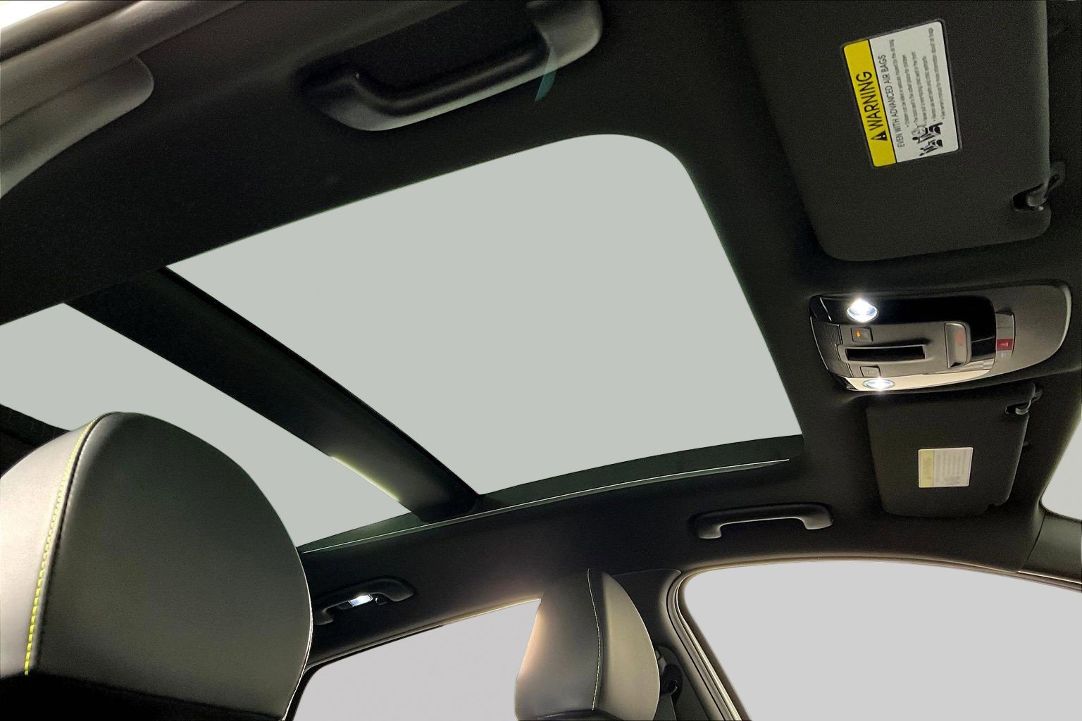 2026 Kia K5 GT - Photo 13