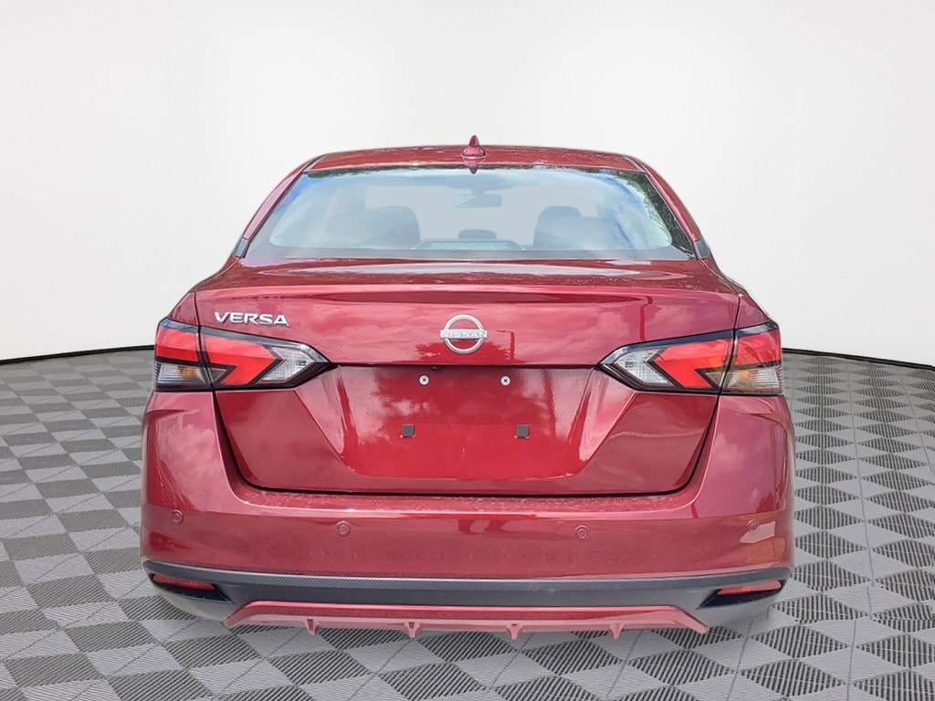 New 2025 Nissan Versa 1.6 SV Sedan