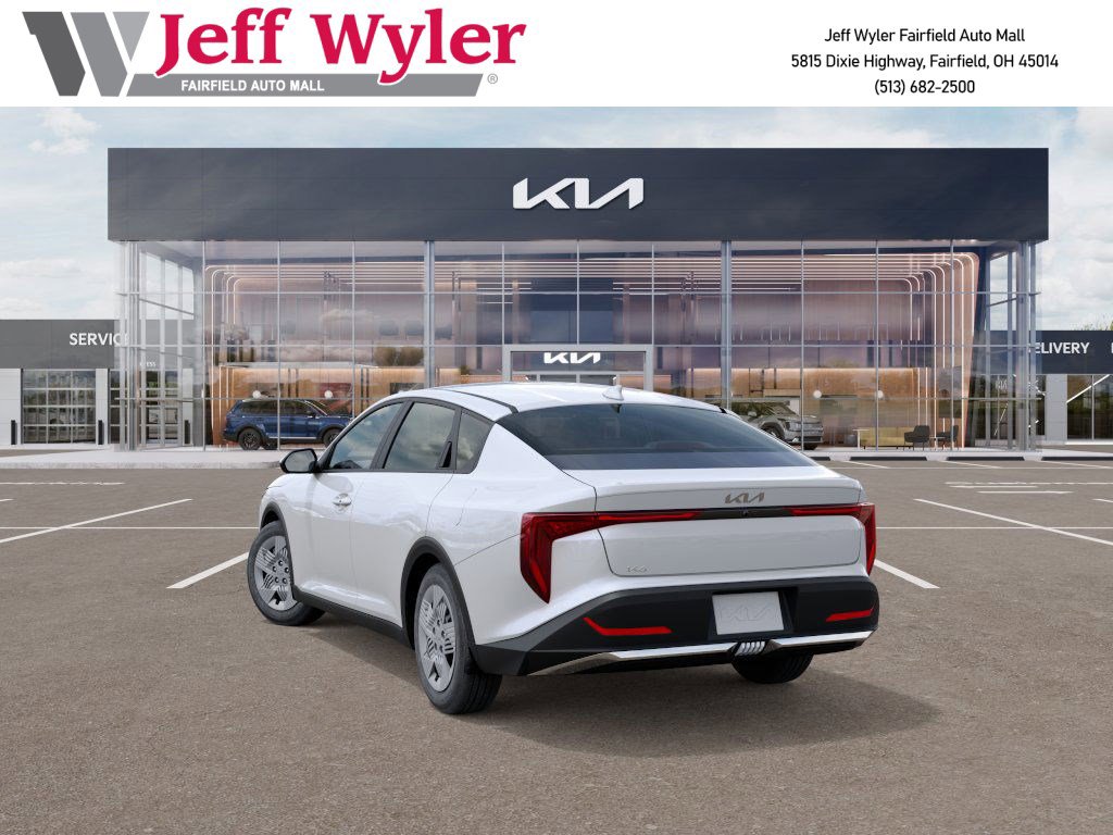 2025 Kia K4 LX photo 4