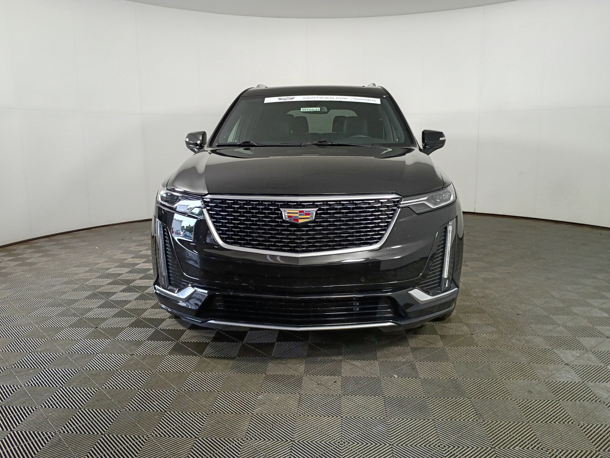 2025 Cadillac XT6 Premium Luxury photo 2