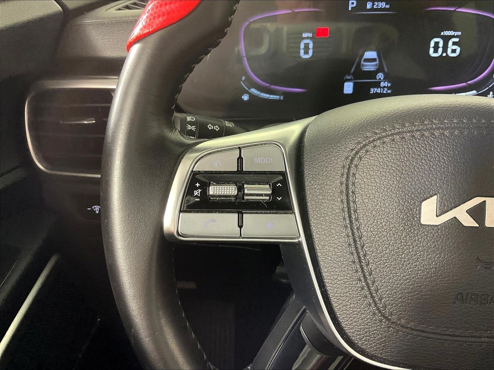 2024 Kia Telluride LX - Photo 14