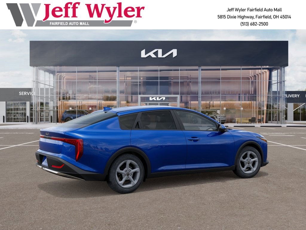 New 2025 Kia K4 LXS Sedan