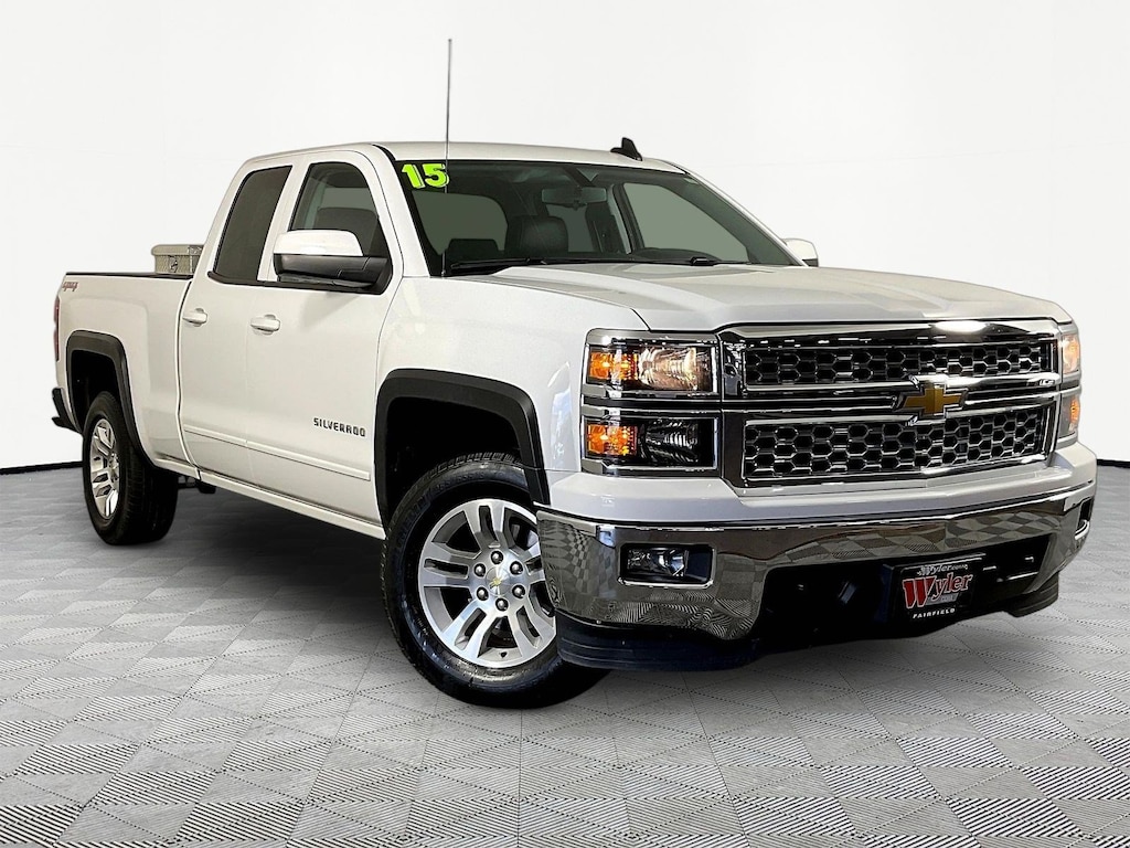 Used 2015 Chevrolet Silverado 1500 4WD Double Cab 143.5 LT w/1LT Truck Double Cab