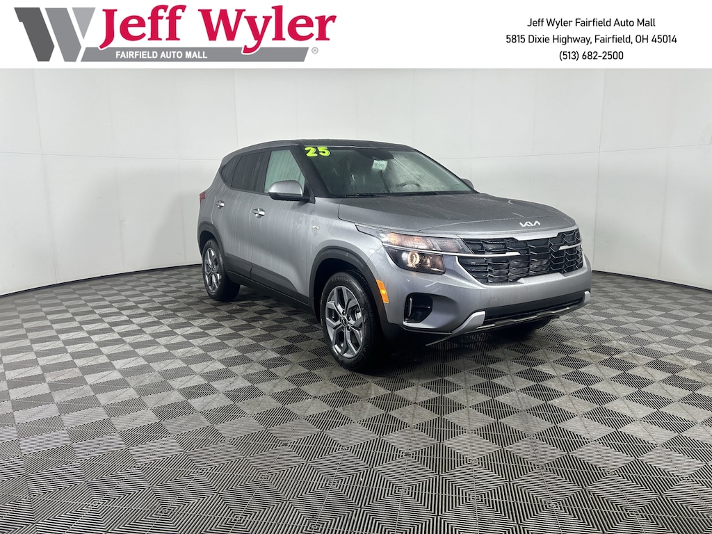 Used 2025 Kia Seltos LX IVT AWD SUV