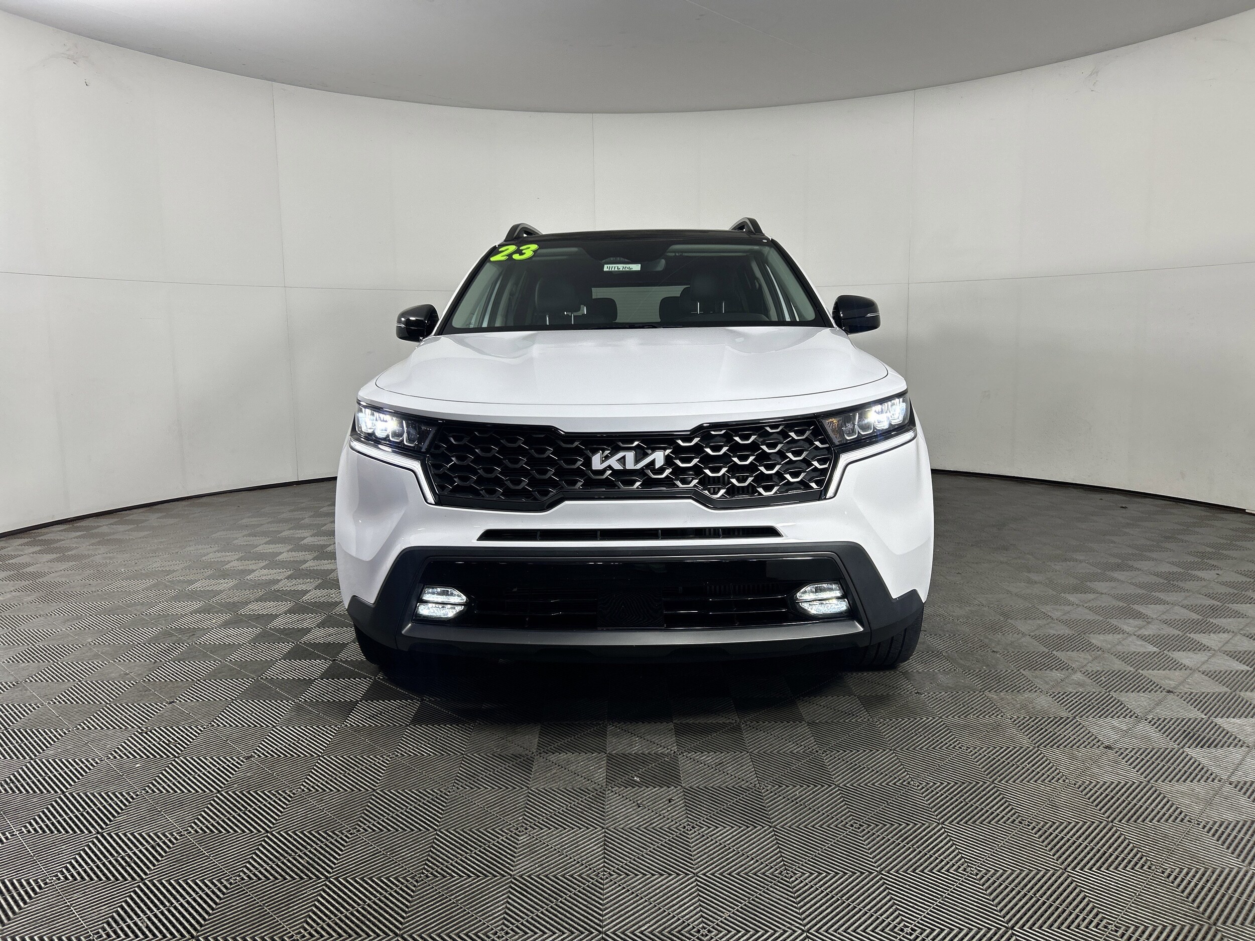 2023 Kia Sorento X-Line EX photo 2
