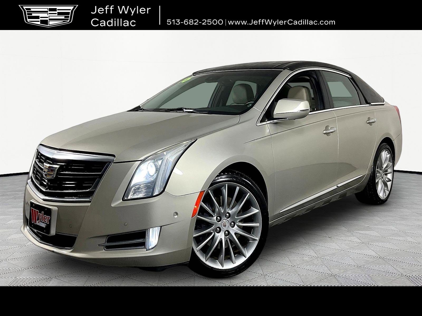 2016 Cadillac XTS 3.6L FWD Luxury Collection's photo