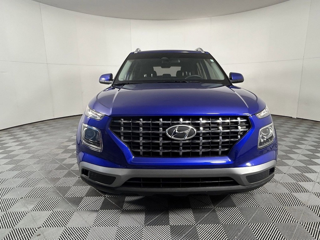Used 2023 Hyundai Venue SEL IVT SUV