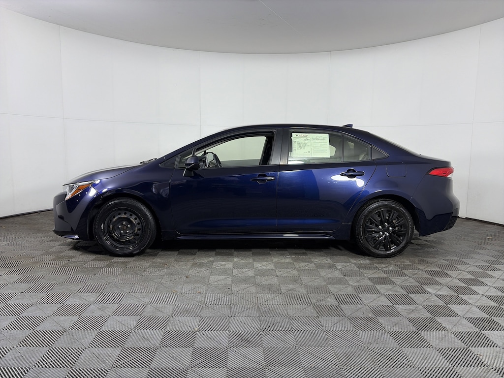 Used 2021 Toyota Corolla LE CVT Sedan