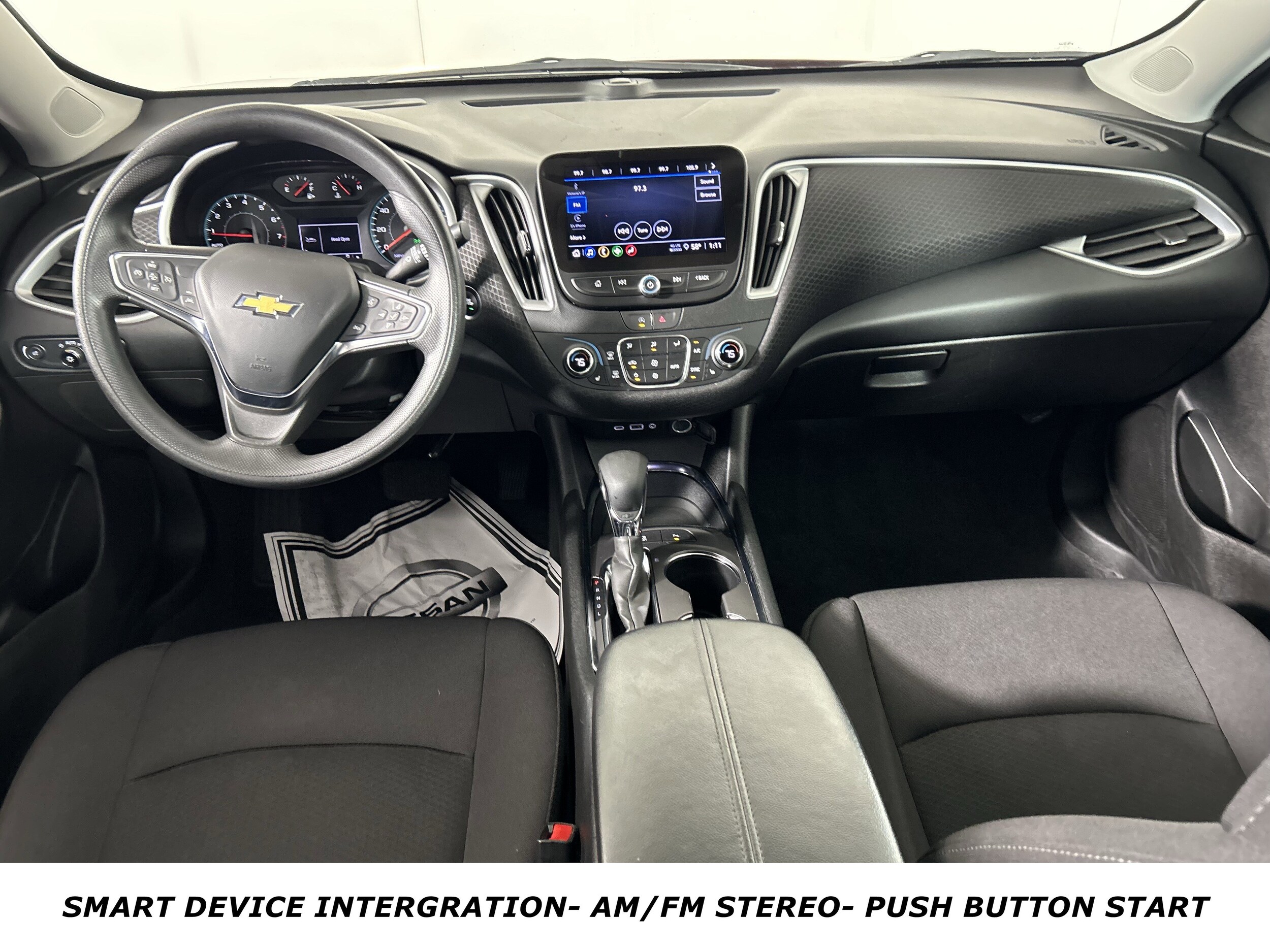 2024 Chevrolet Malibu 1LT photo 3