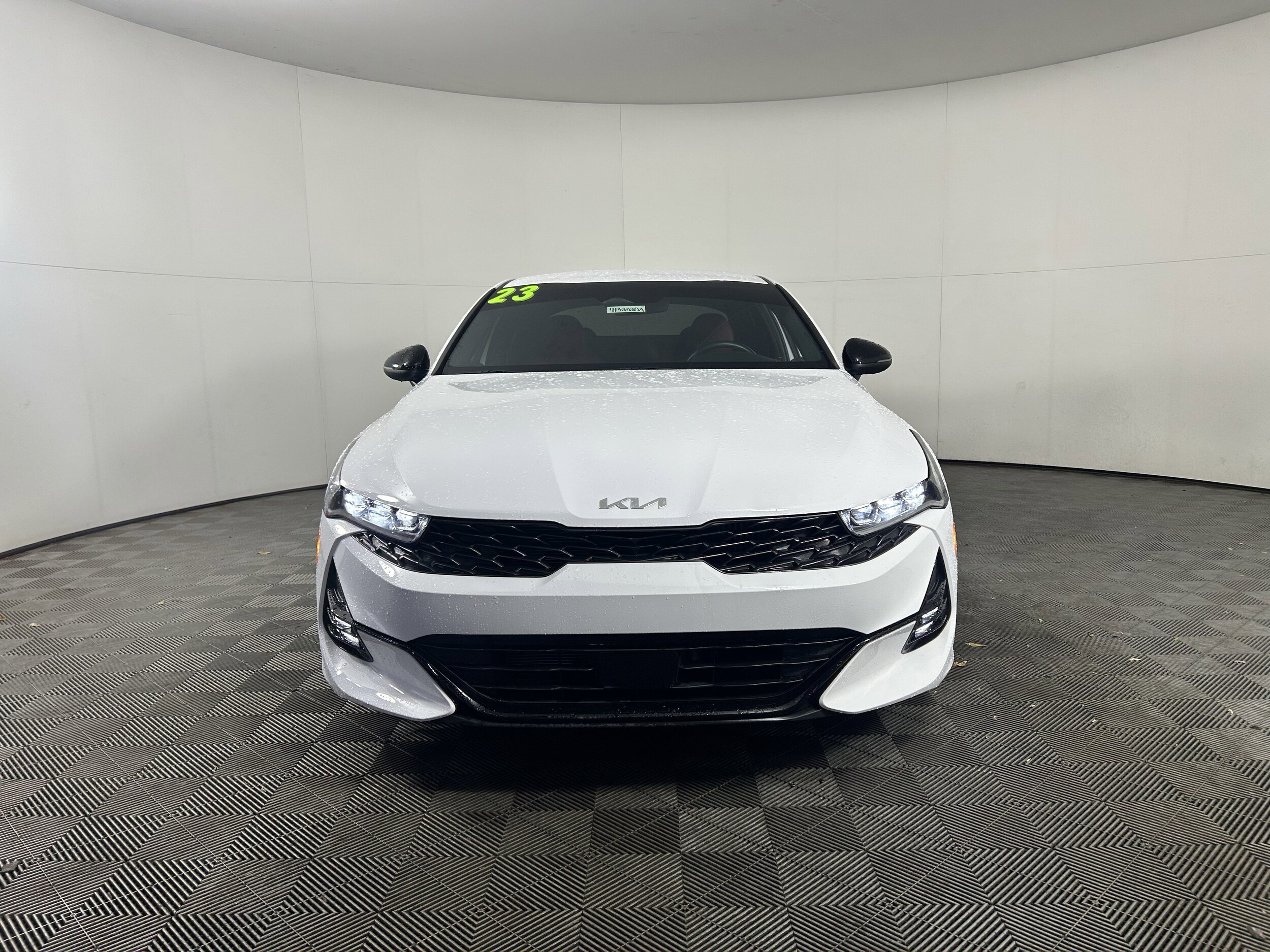 2023 Kia K5 GT-Line photo 2