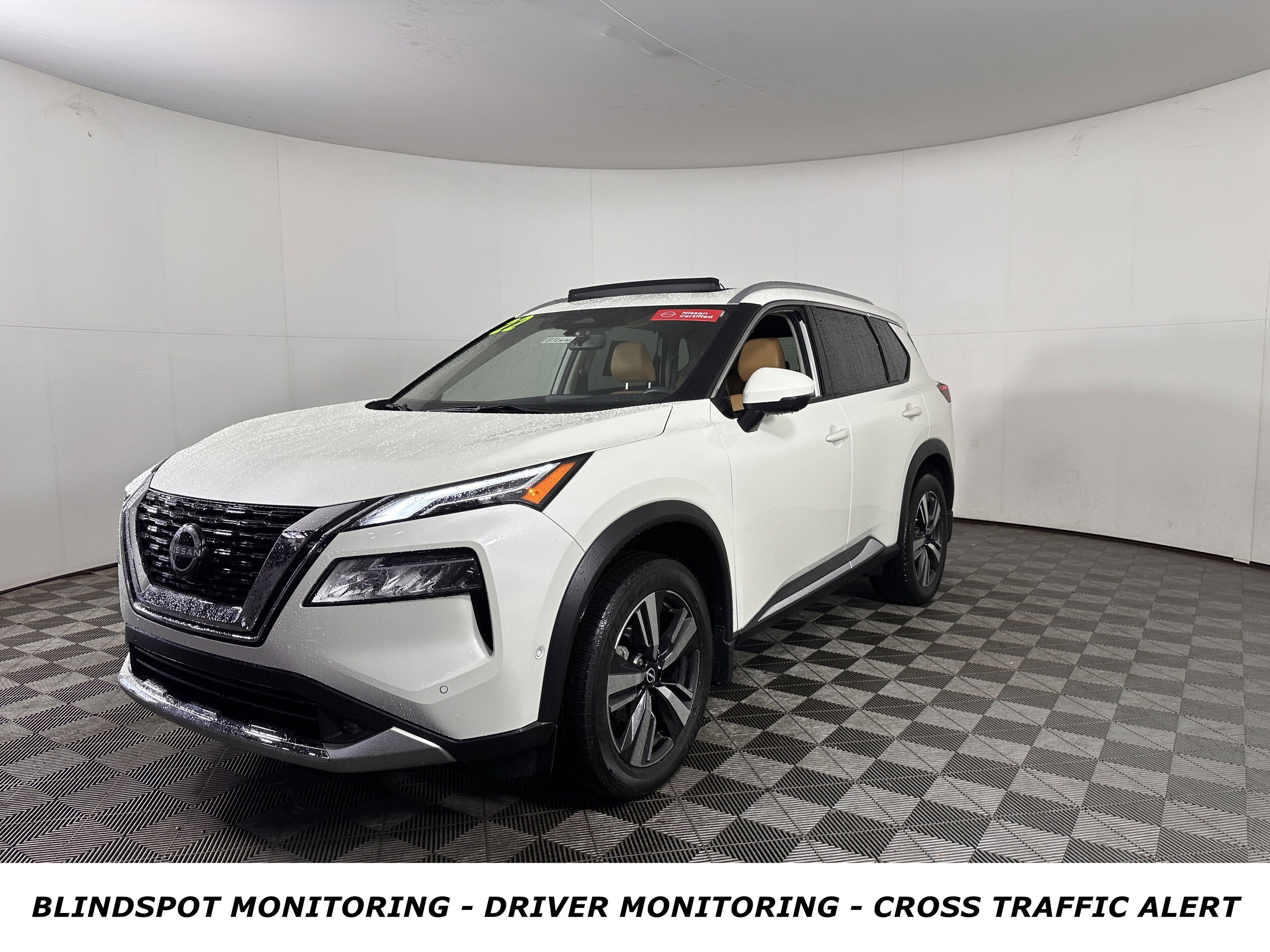2022 Nissan Rogue AWD Platinum photo 2