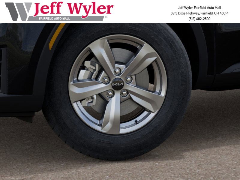 2026 Kia Sorento LX photo 2