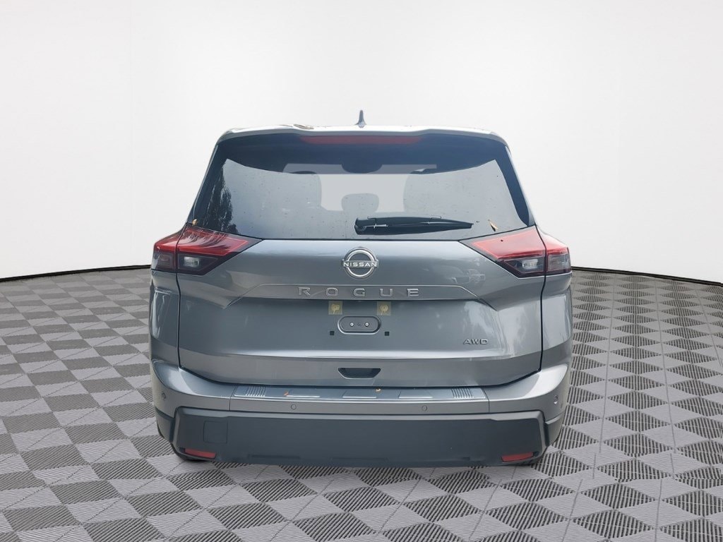 New 2026 Nissan Rogue SV SUV