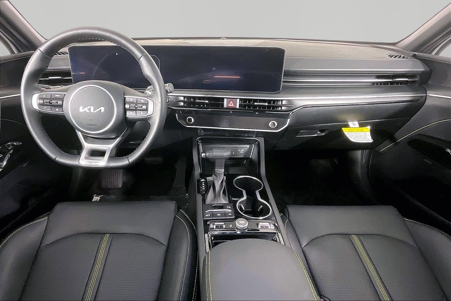 2026 Kia K5 GT - Photo 10