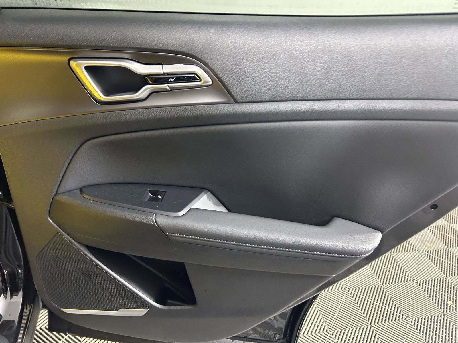2026 Kia Sportage EX - Photo 38