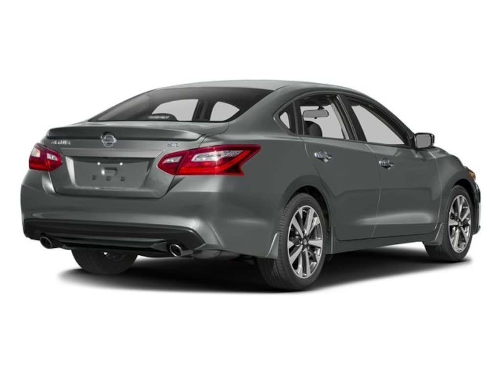 Used 2016 Nissan Altima 4dr Sdn I4 2.5 SR Sedan