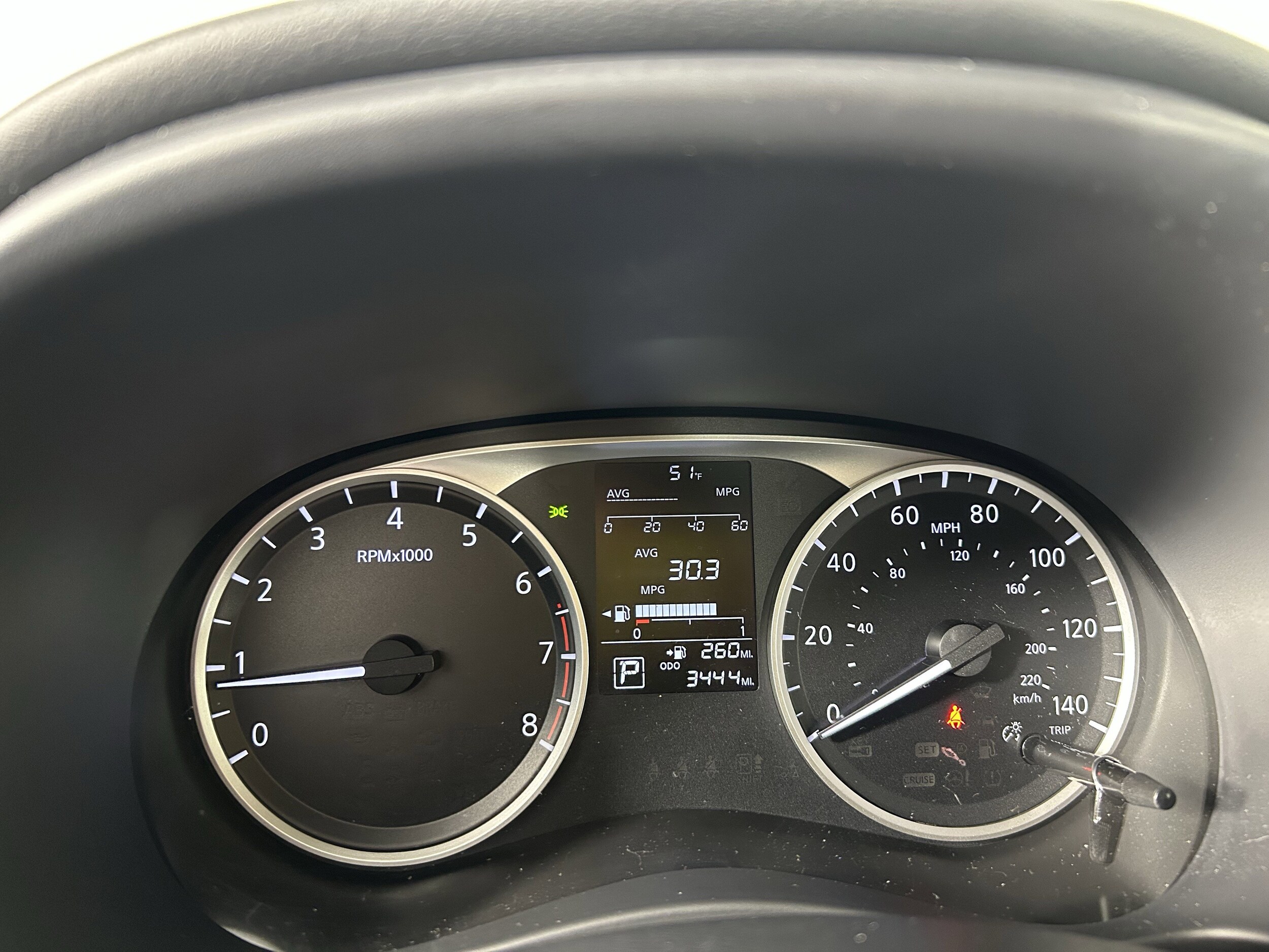 2025 Nissan Kicks Play S photo 2