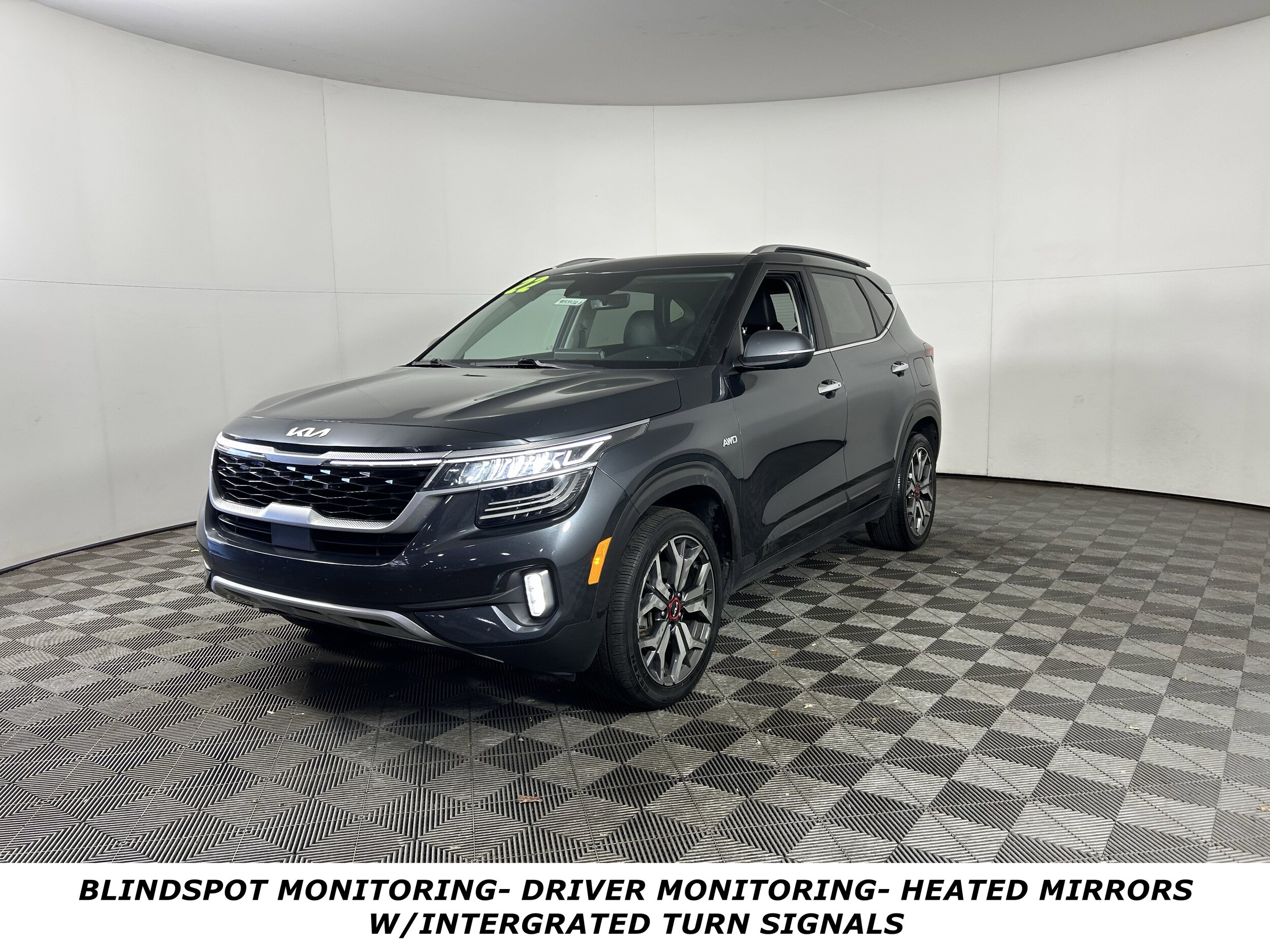 2022 Kia Seltos SX photo 3