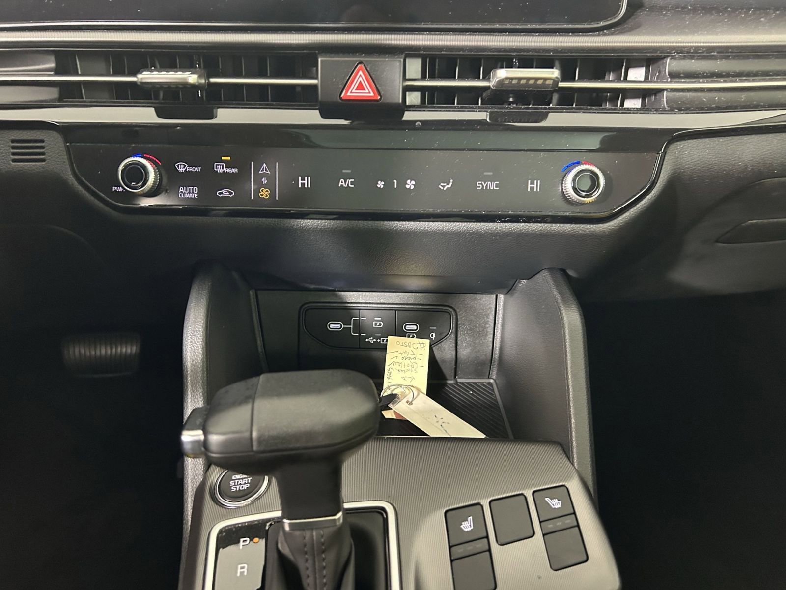 2026 Kia Sportage EX - Photo 31