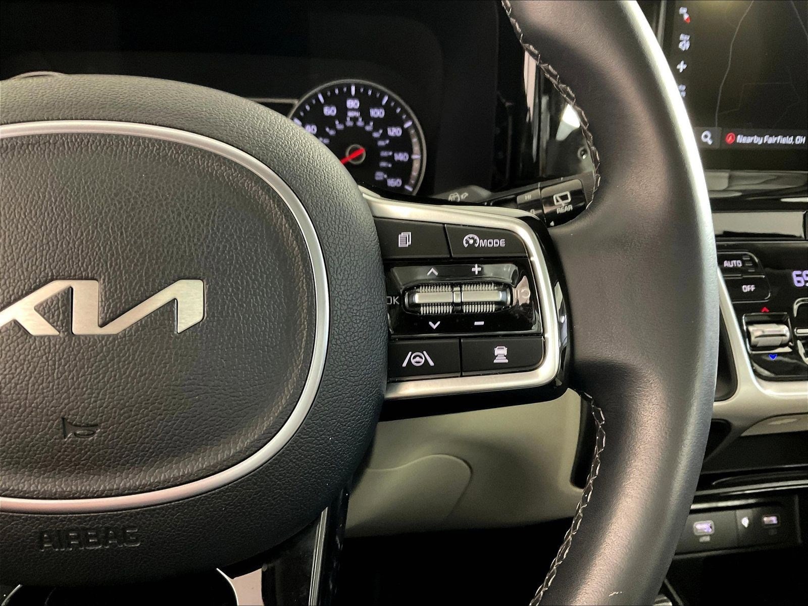 2023 Kia Sorento EX - Photo 12