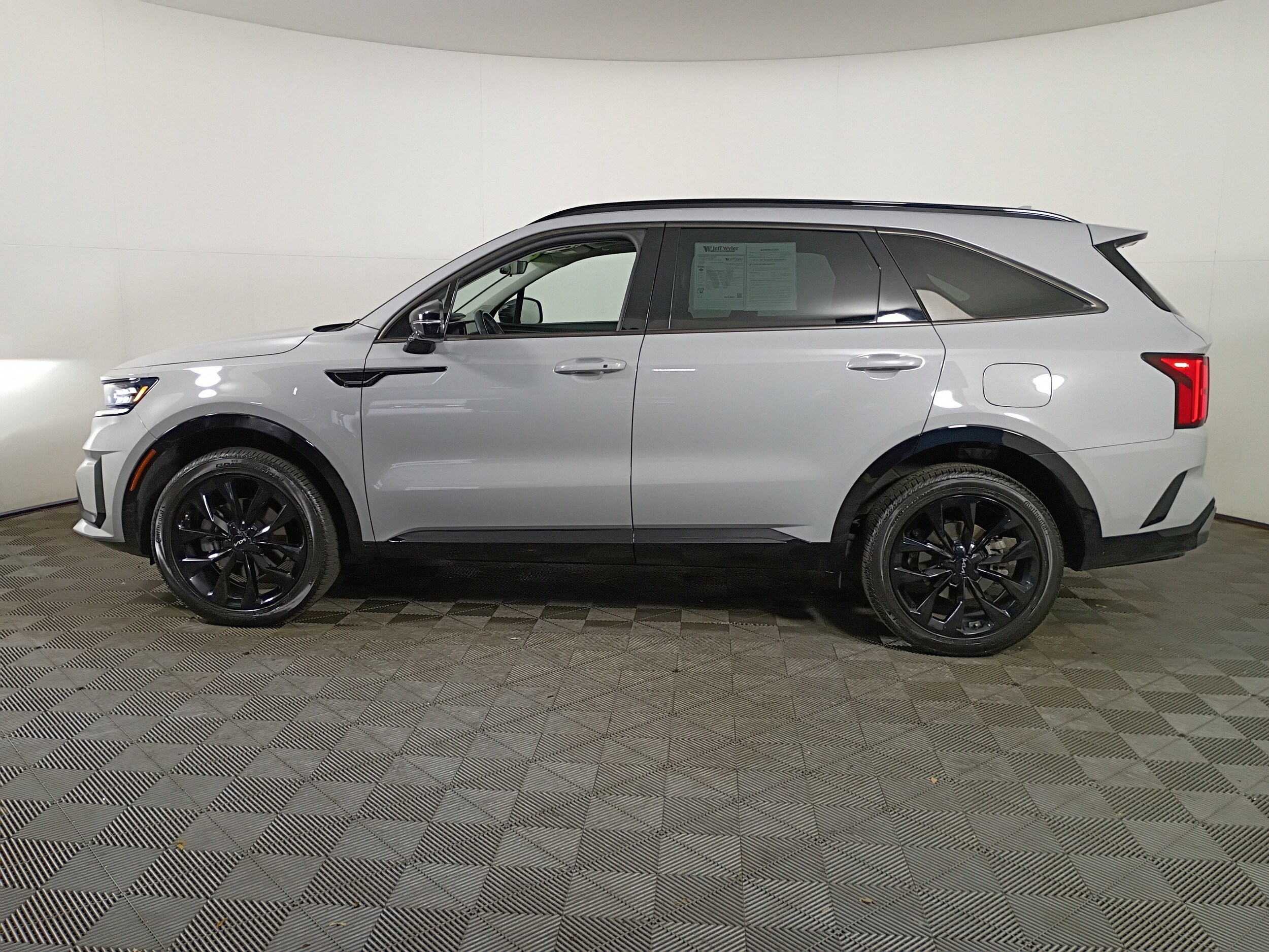 2022 Kia Sorento SX photo 4