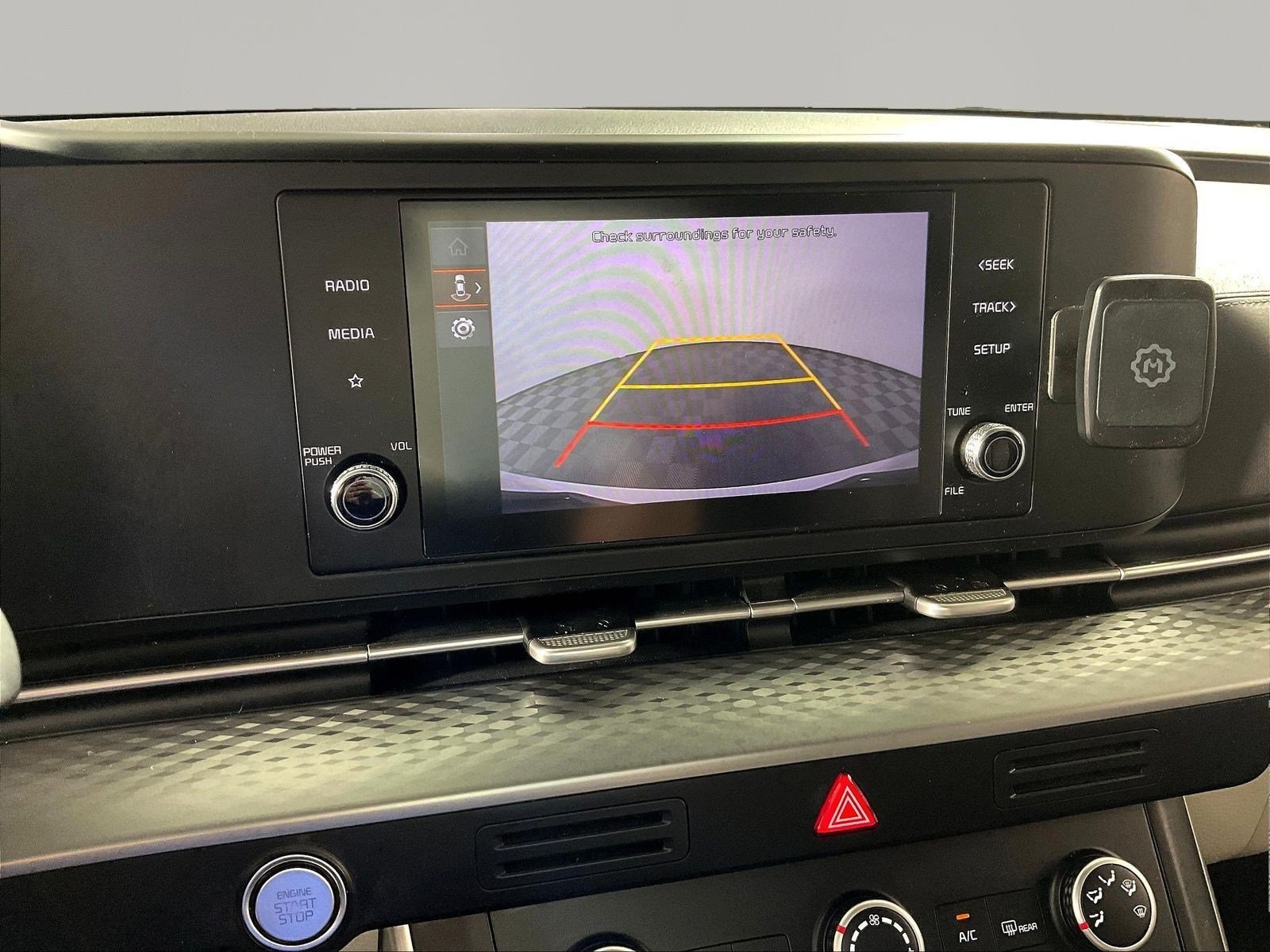 2023 Kia Carnival LX Seat Pkg - Photo 17