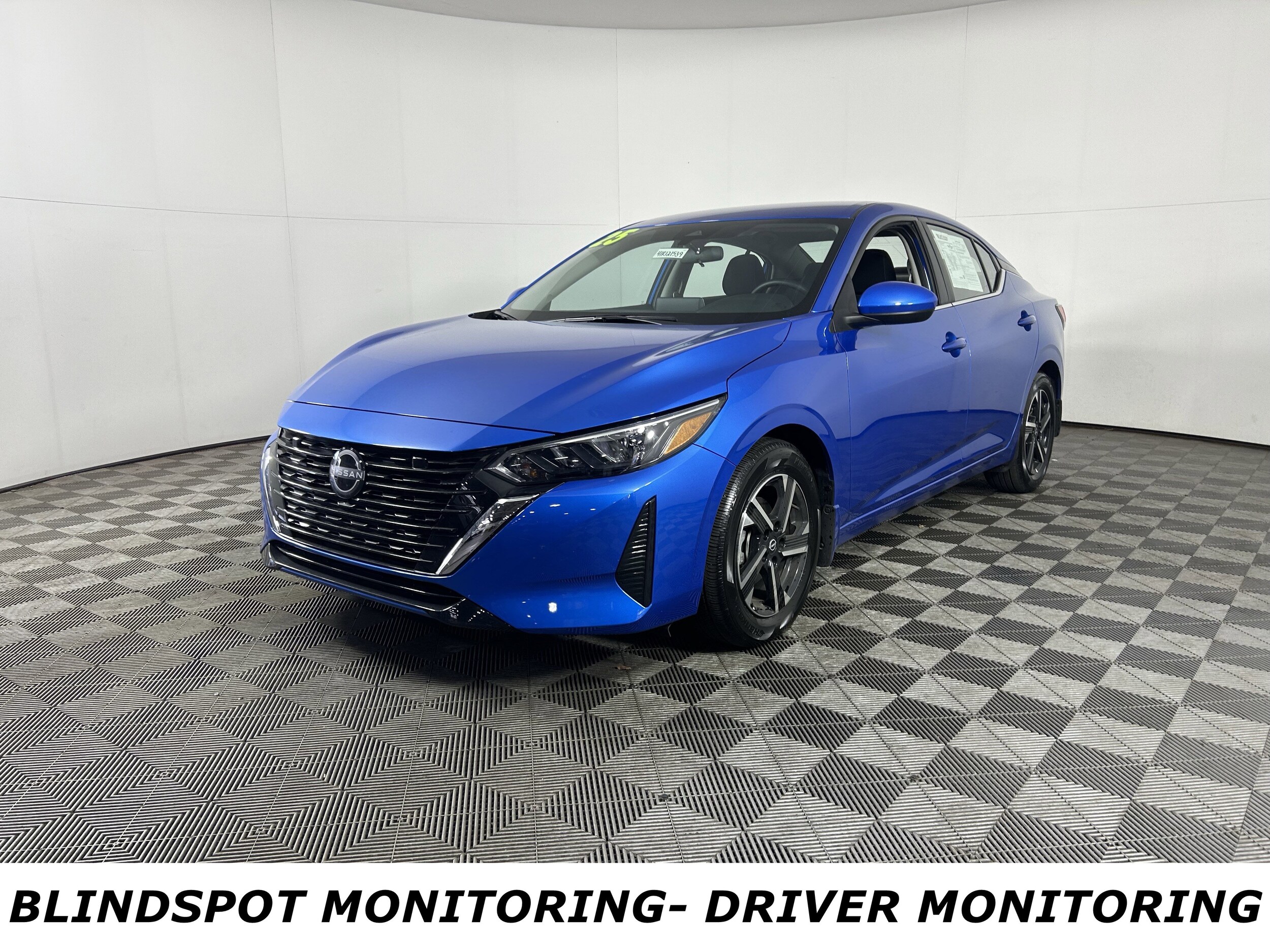 2025 Nissan Sentra SV photo 3