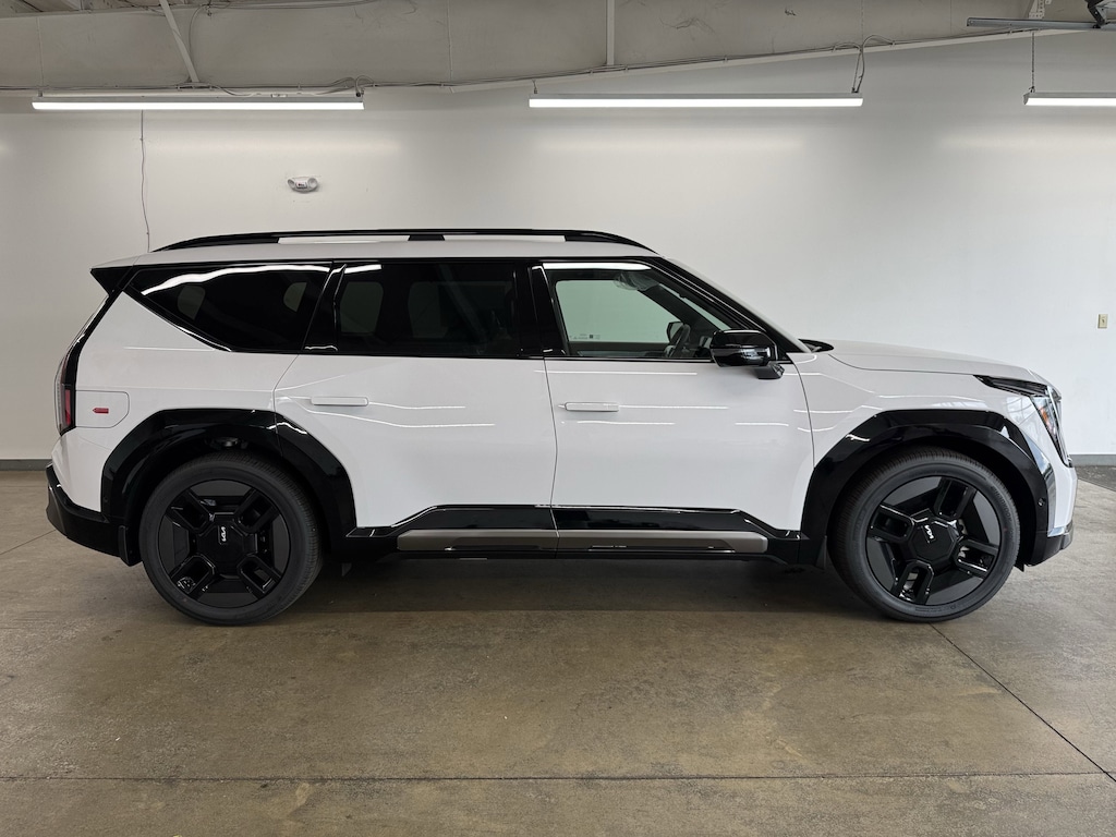New 2026 Kia EV9 GT-Line SUV