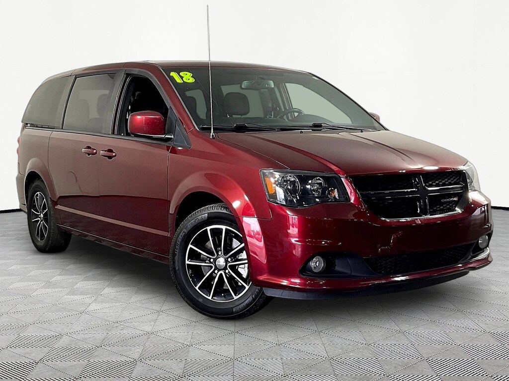 Used 2018 Dodge Grand Caravan SE Plus Wagon Van Passenger Van