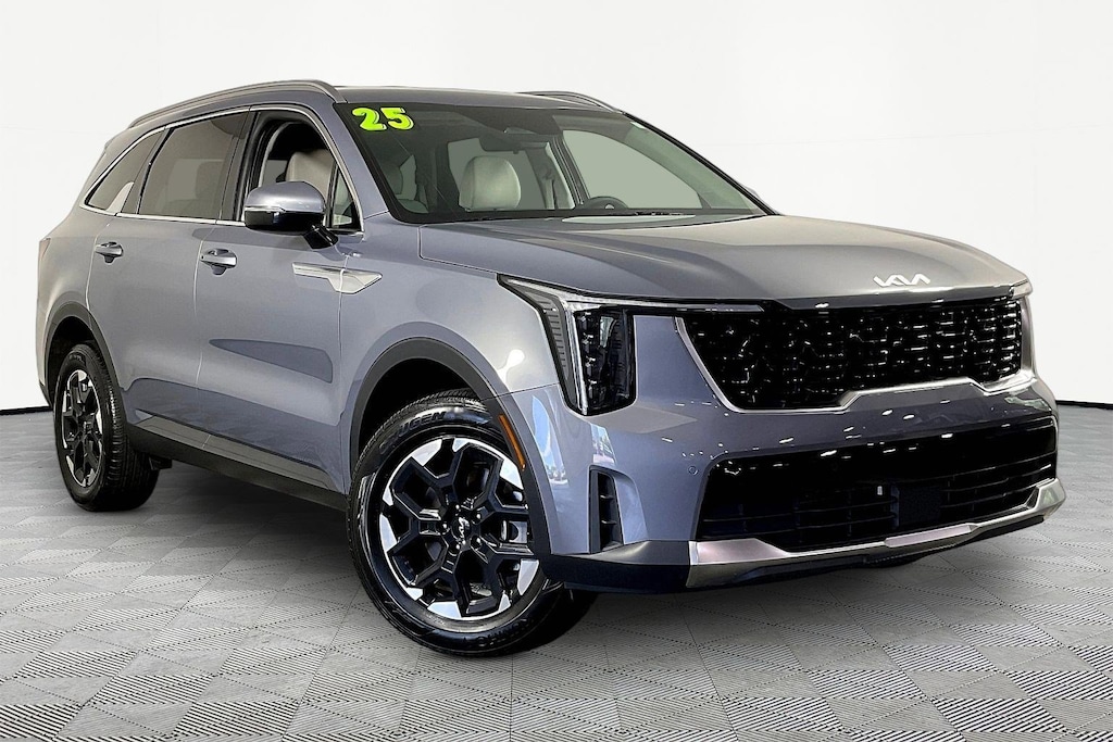 Certified 2025 Kia Sorento S AWD SUV