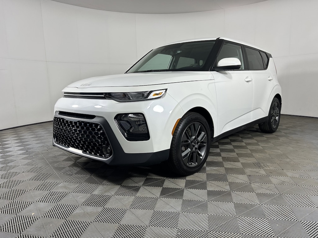 Certified 2022 Kia Soul EX IVT Hatchback