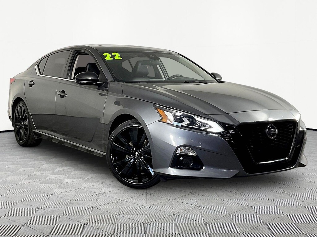 Used 2022 Nissan Altima 2.5 SR Sedan Sedan