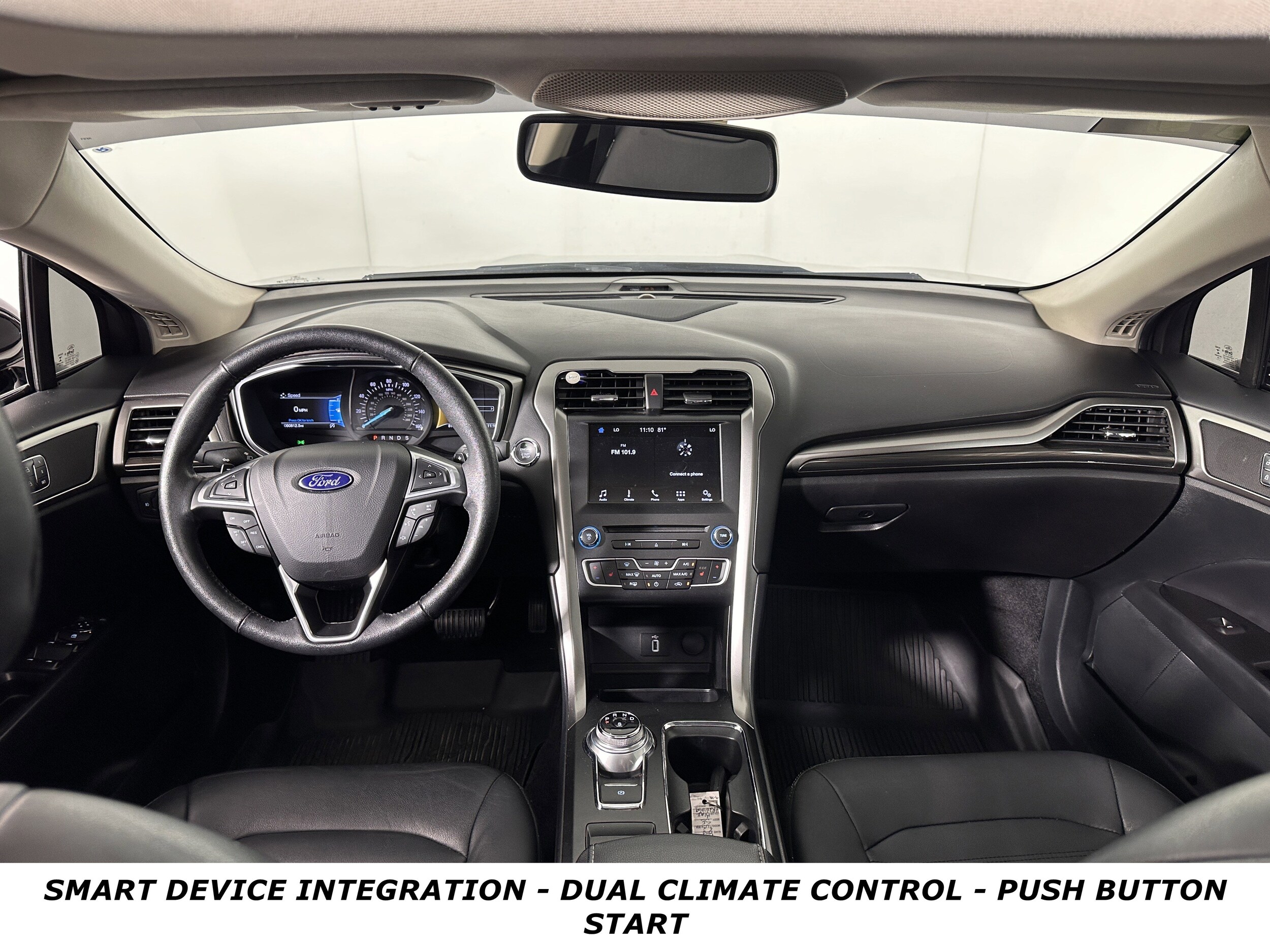 2017 Ford Fusion SE photo 3