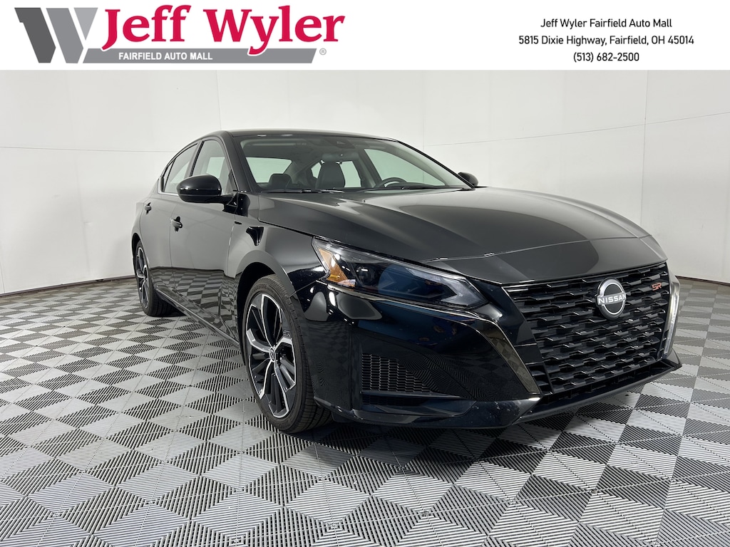 Certified 2025 Nissan Altima SR FWD Sedan