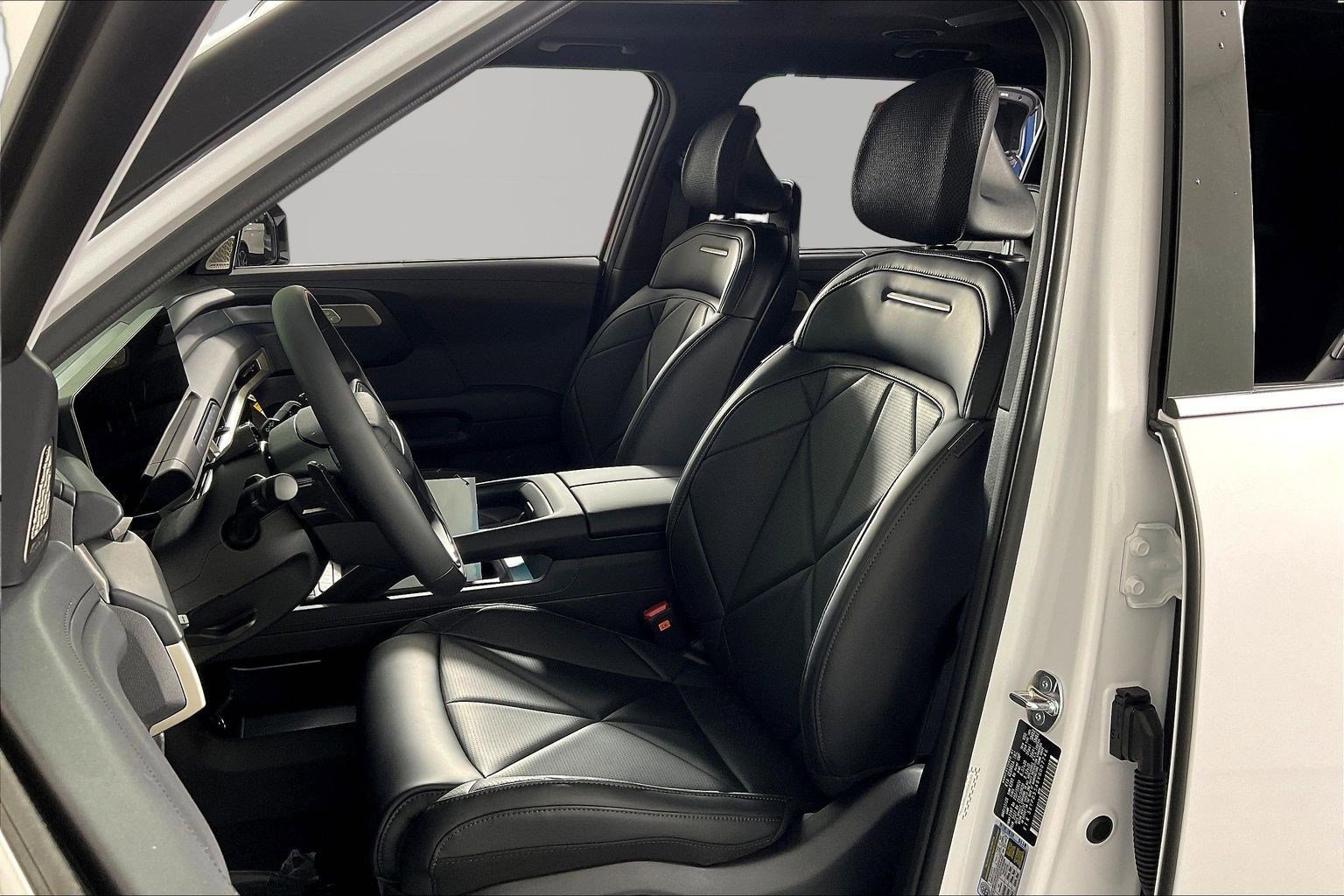2027 Kia Telluride SX - Photo 16