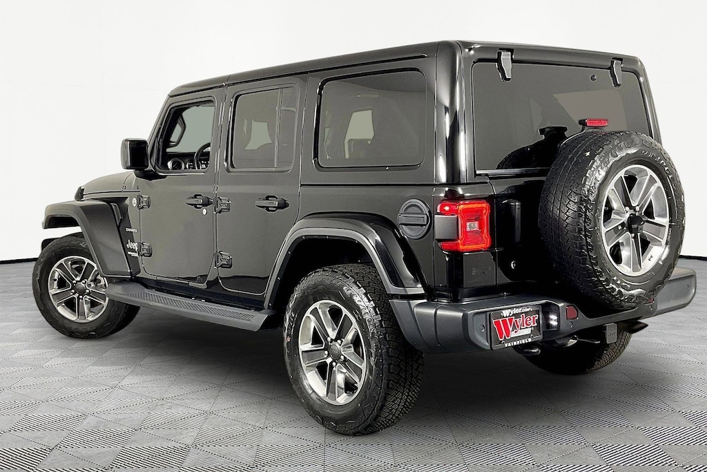 Used 2019 Jeep Wrangler Unlimited Sahara 4x4 SUV
