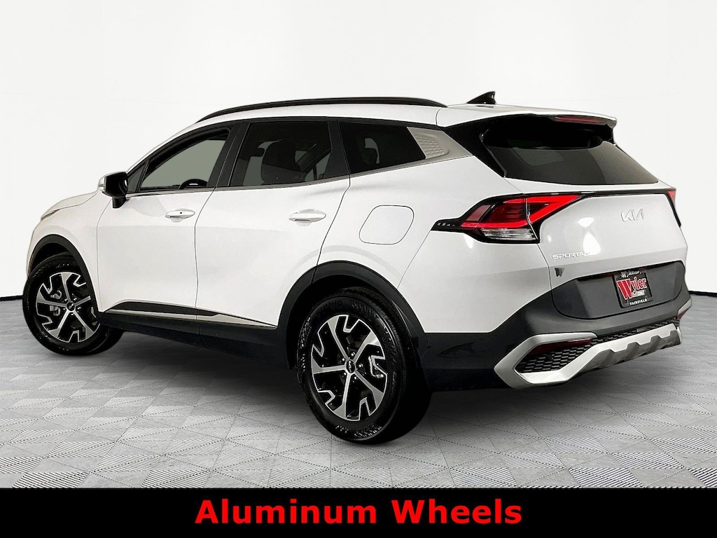 Used 2025 Kia Sportage EX FWD SUV
