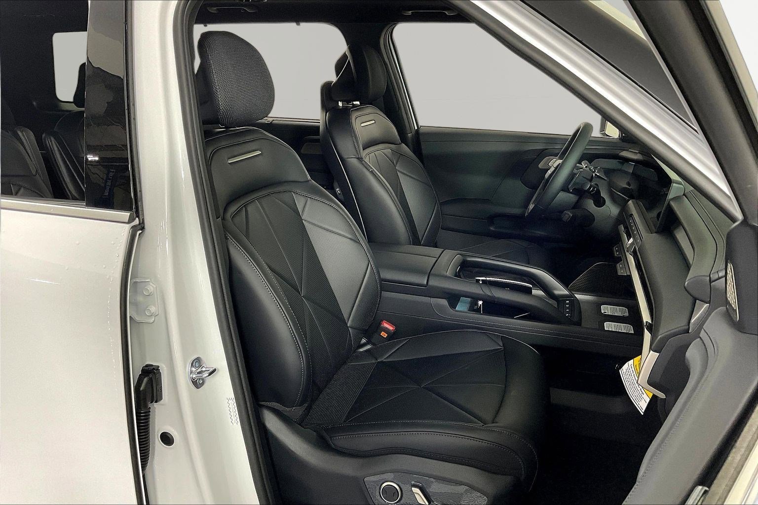 2027 Kia Telluride SX - Photo 18