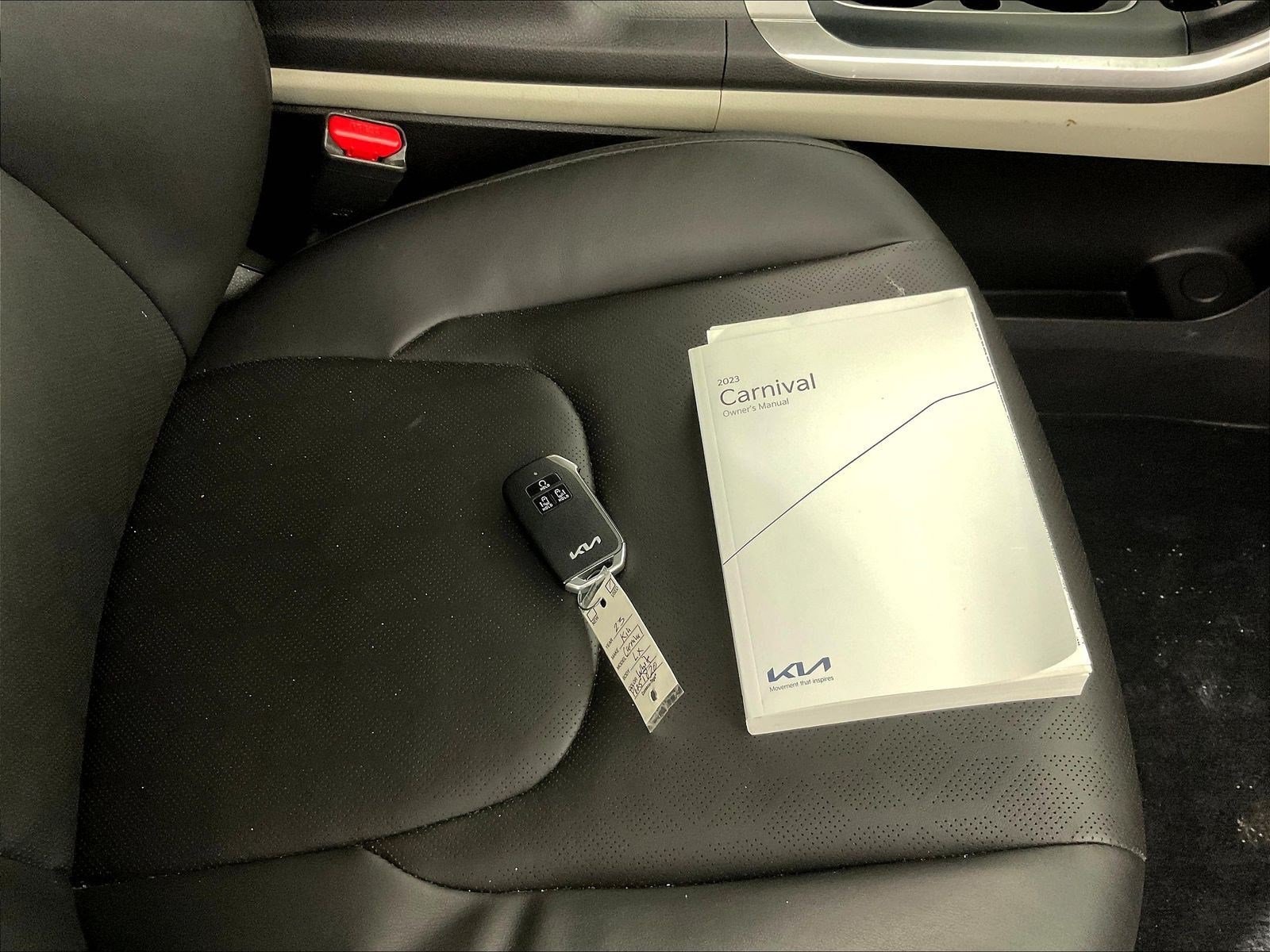 2023 Kia Carnival LX Seat Pkg - Photo 38