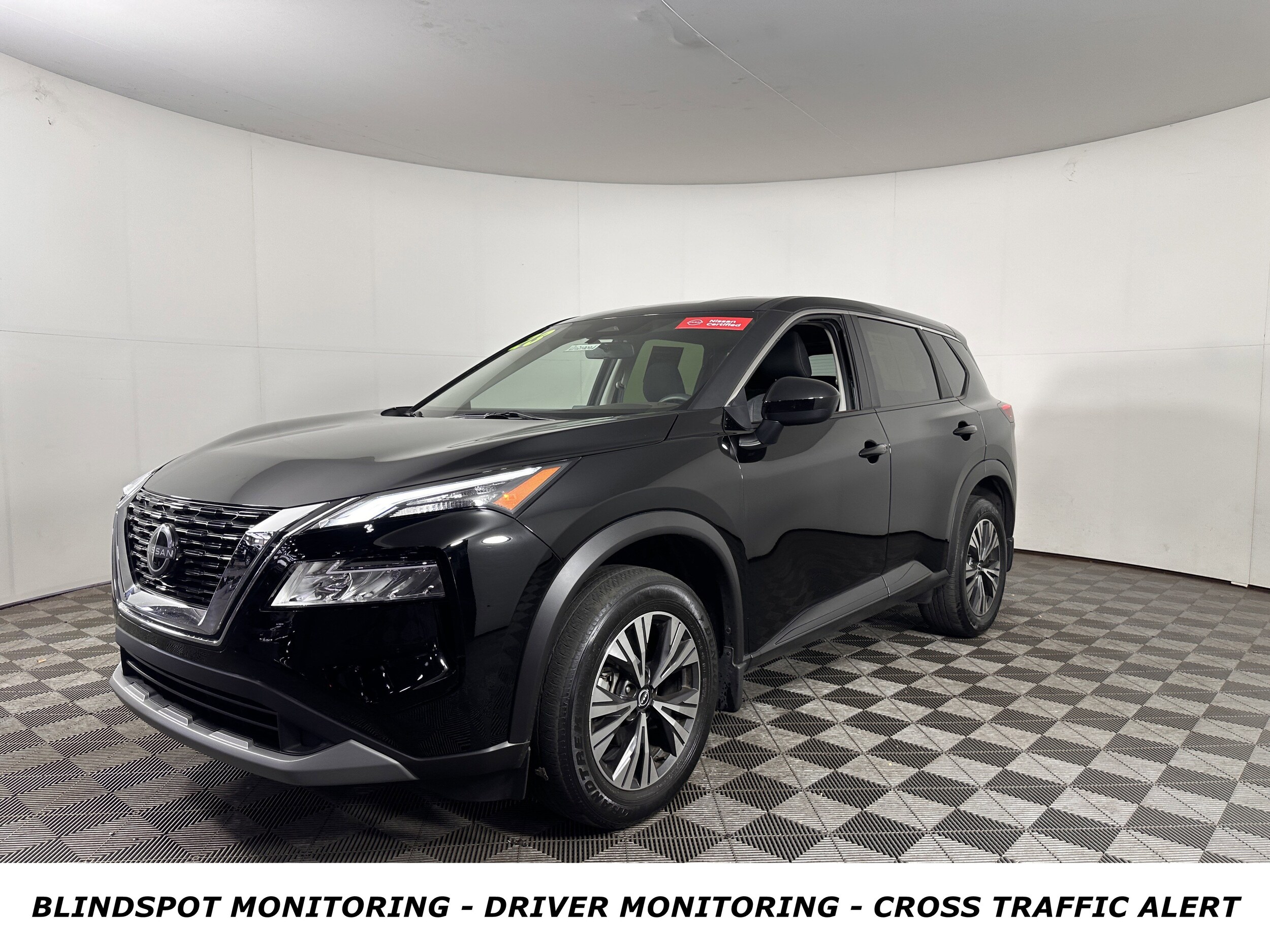 2023 Nissan Rogue AWD SV photo 2