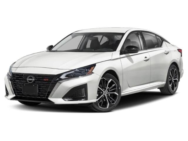 2025 Nissan Altima SR photo 4