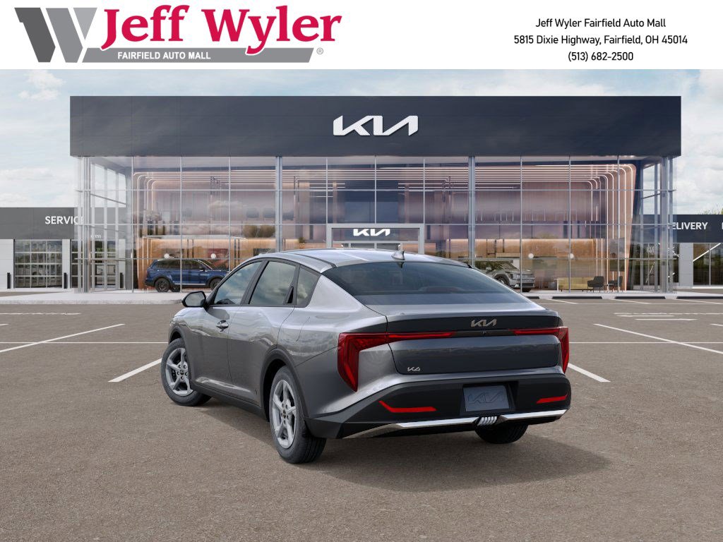 2025 Kia K4 LXS photo 4