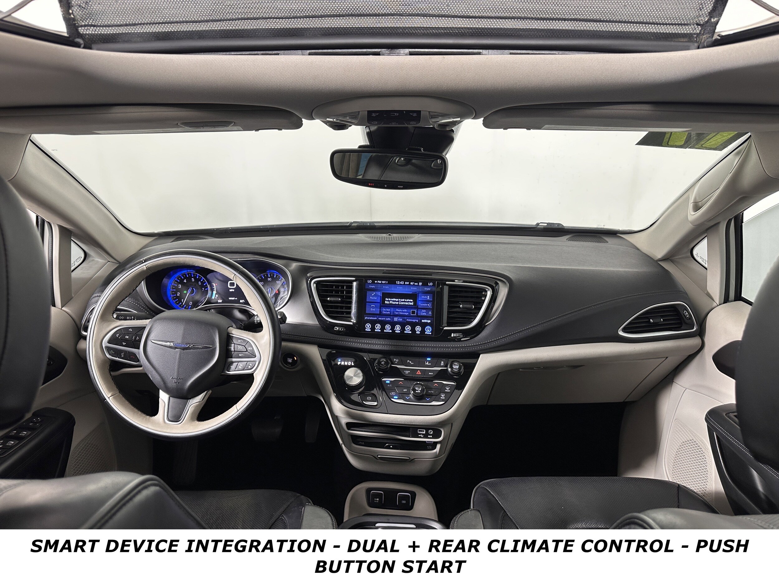 2017 Chrysler Pacifica Limited photo 4