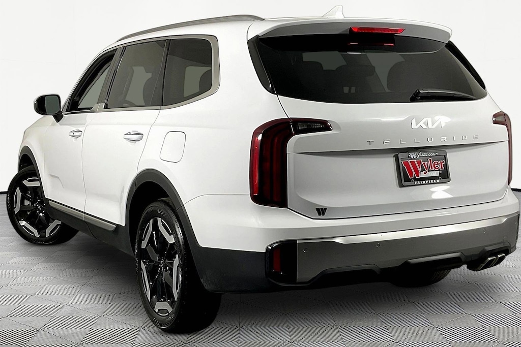 Certified 2025 Kia Telluride S FWD SUV