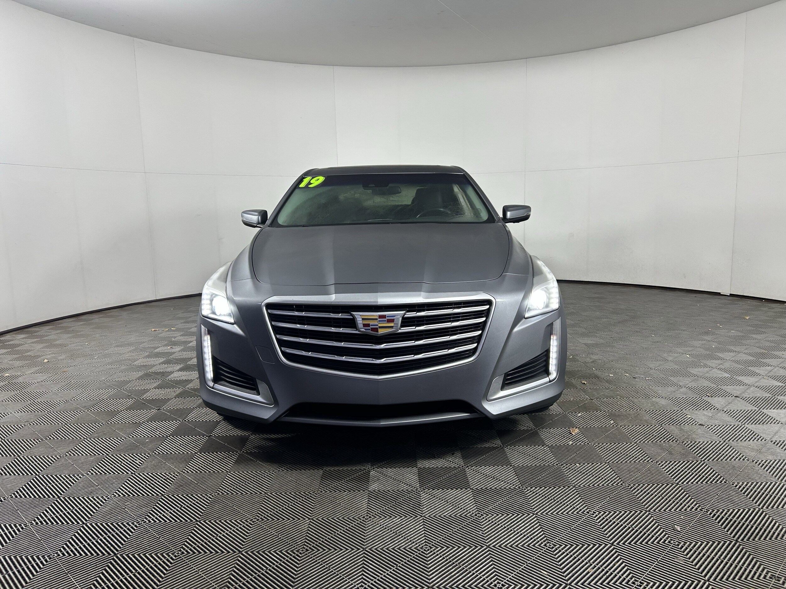2019 Cadillac CTS Sedan Luxury photo 2