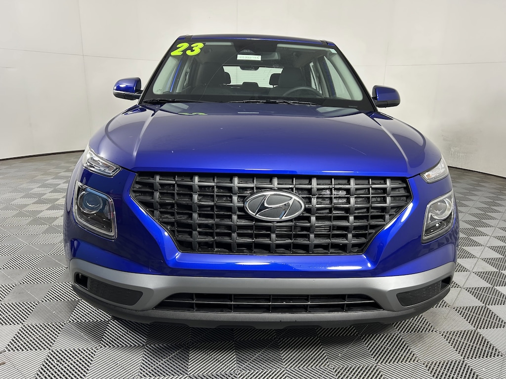 Used 2023 Hyundai Venue SE IVT SUV