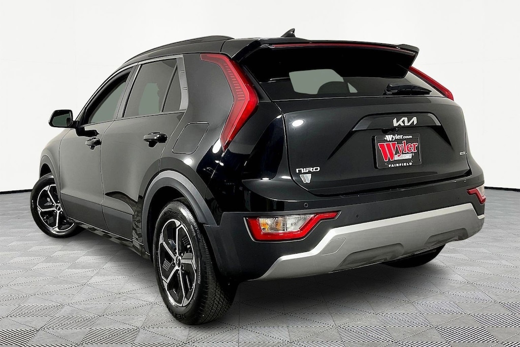 Certified 2024 Kia Niro EX FWD SUV